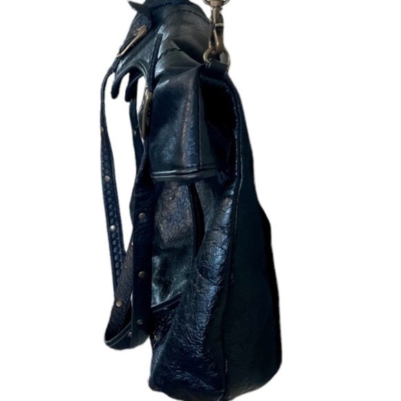 The Sak Black Fold Over Black Leather Convertible Crossbody Shoulder Bag - Picture 5 of 7